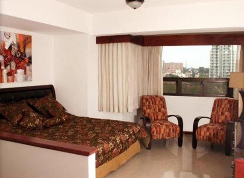 Suites Jardin Imperial Гватемала Экстерьер фото