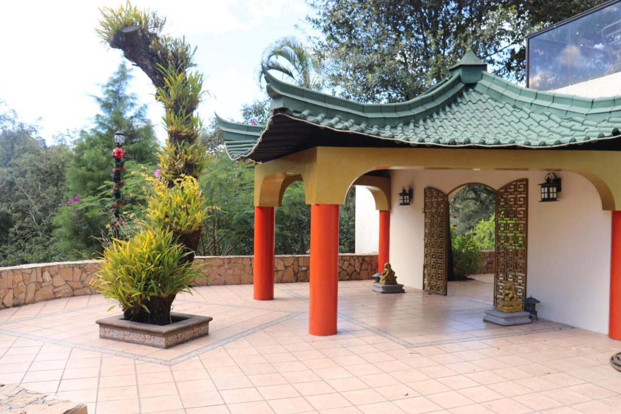 Suites Jardin Imperial Гватемала Экстерьер фото