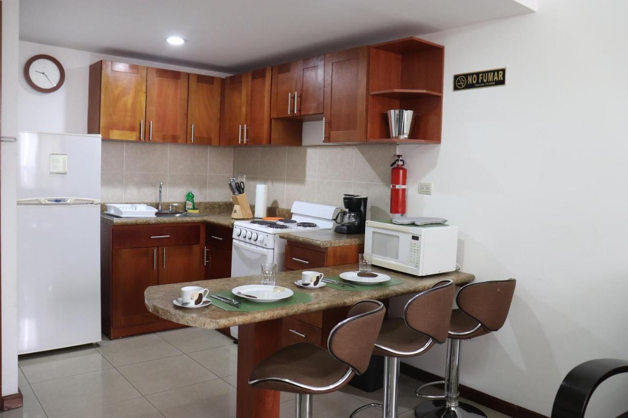 Suites Jardin Imperial Гватемала Экстерьер фото