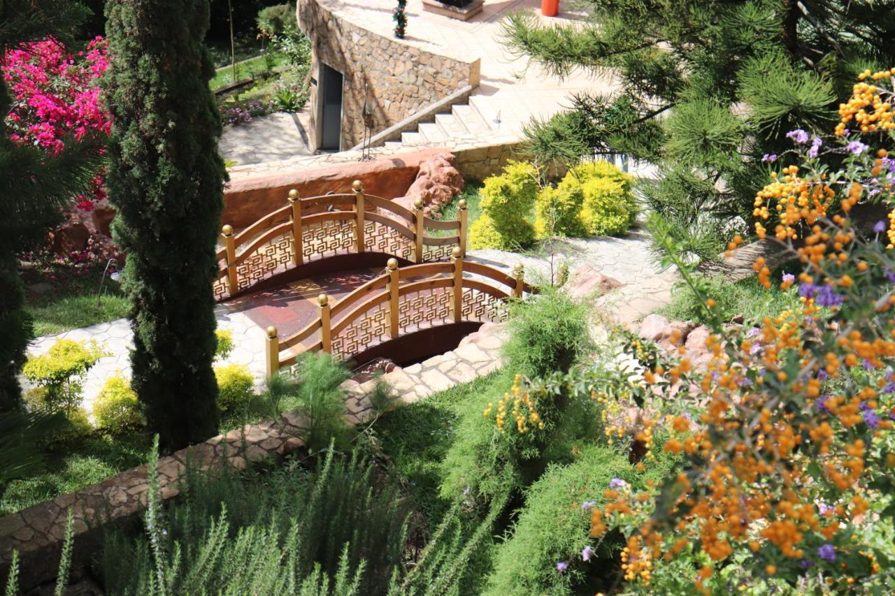 Suites Jardin Imperial Гватемала Экстерьер фото