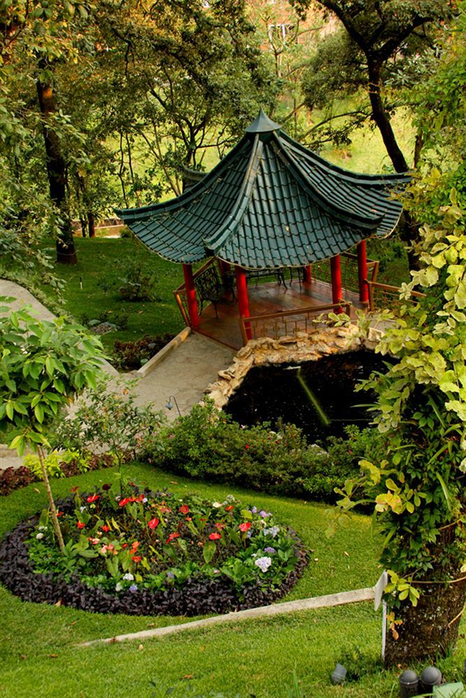 Suites Jardin Imperial Гватемала Экстерьер фото